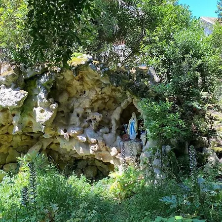 Апартаменты Tres Bel En Rez De Jardin, Pereire, 100 M De La *
