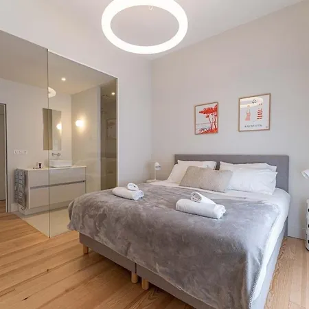 Tres Bel En Rez De Jardin, Pereire, 100 M De La 公寓 *