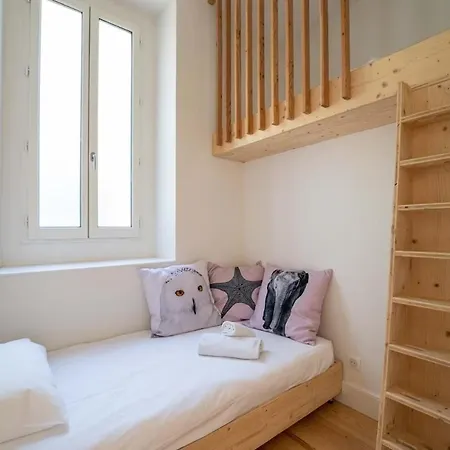 Апартаменты Tres Bel En Rez De Jardin, Pereire, 100 M De La